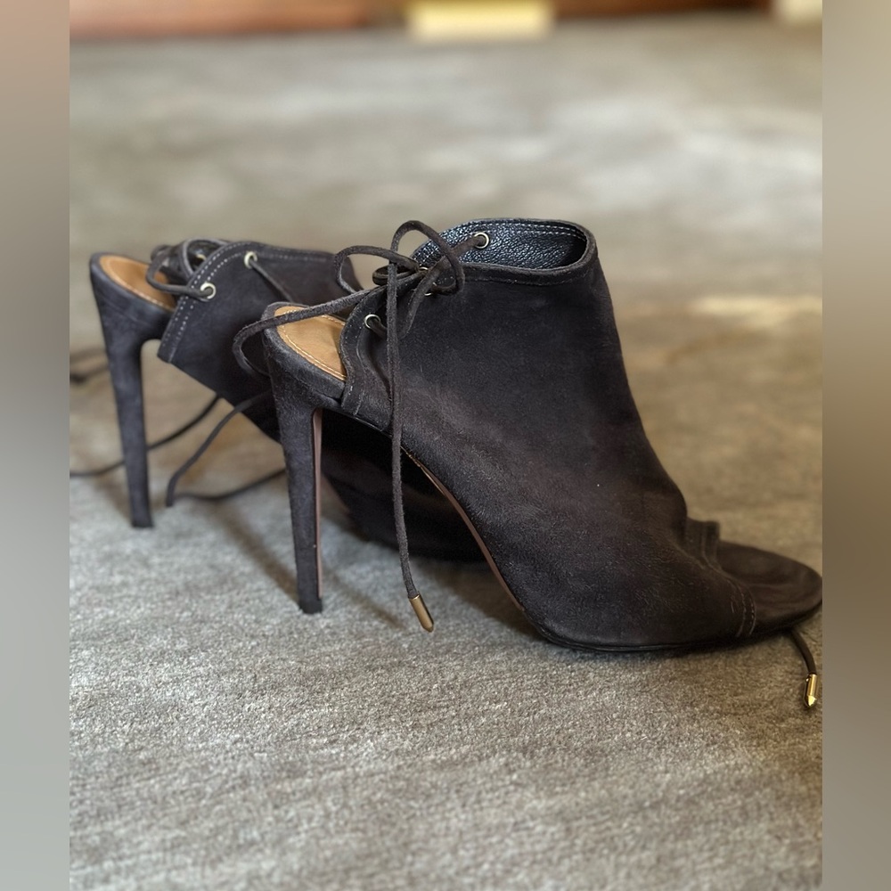 Aquazzura Elegant Brown Suede Women's Heels